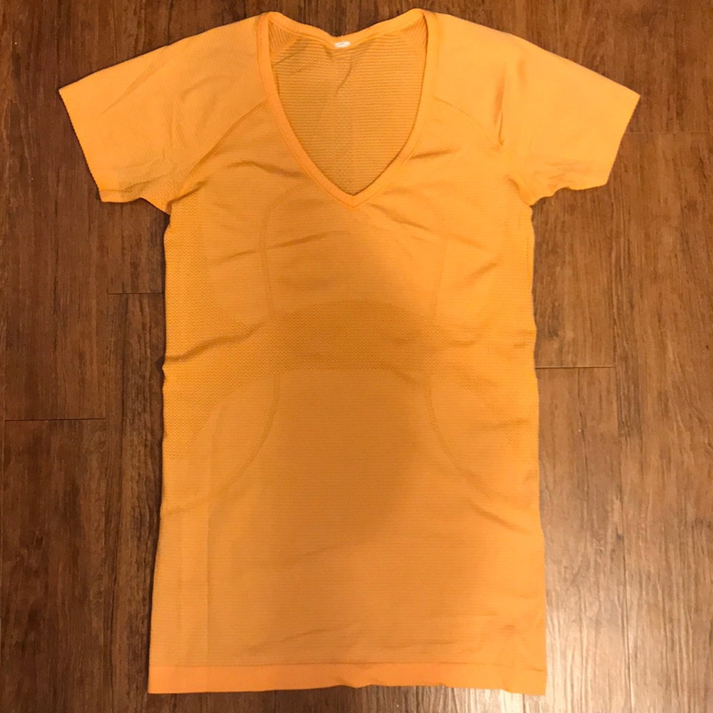 Lululemon short sleeve